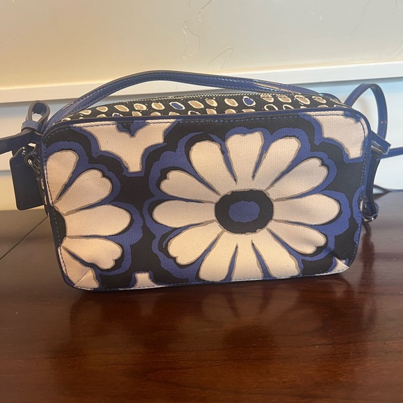 Sold - Picture 5 of 9